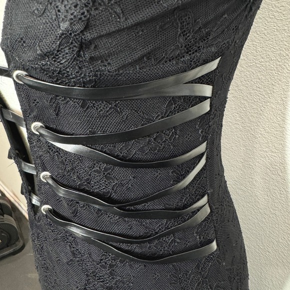 Whimsigoth Goth NEW Midi Lace Sheath Bodycon Dress MED Fashion Nova Modern Muse - Picture 5 of 11